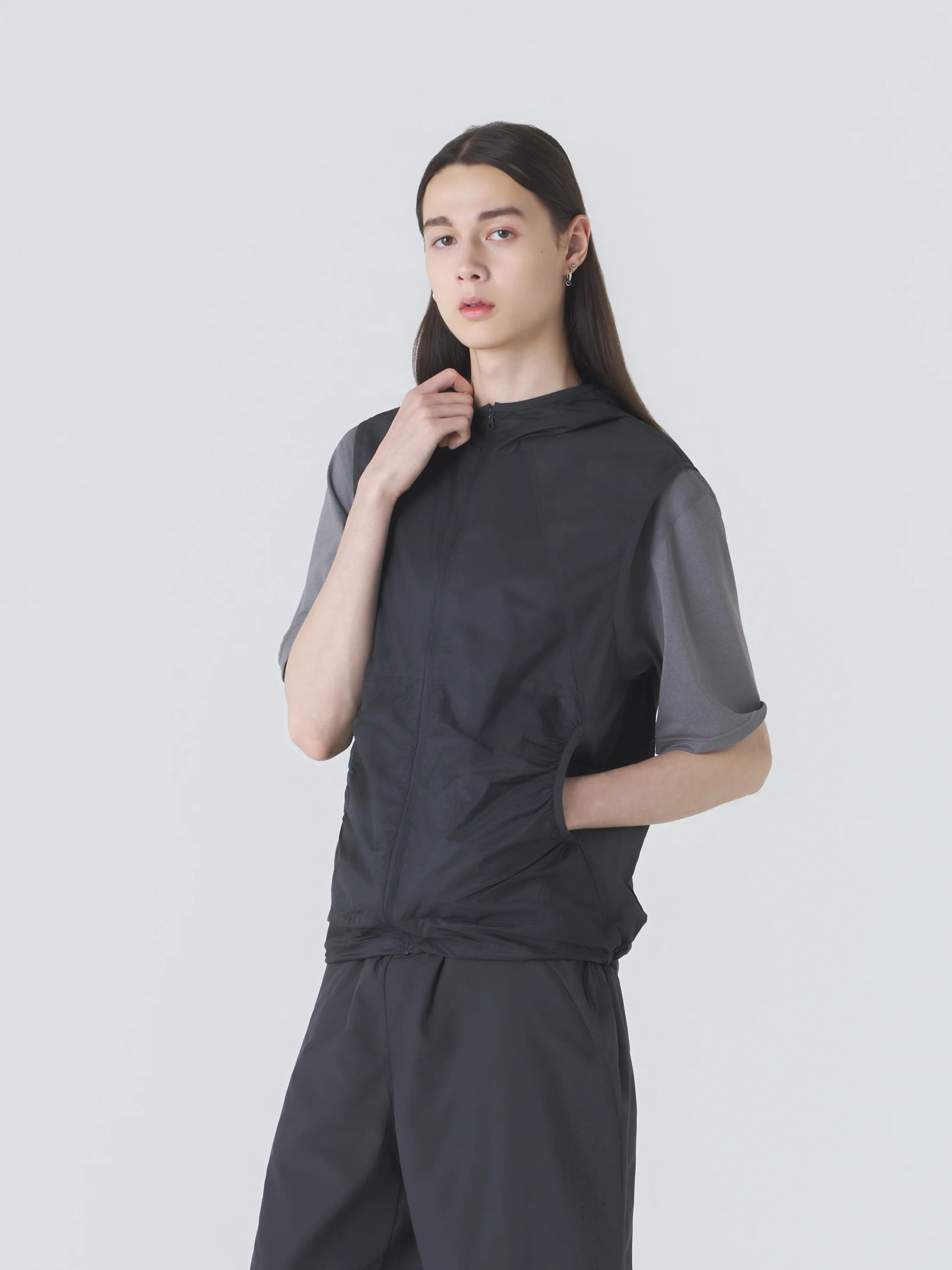 HOODED JERSEY WIND VEST