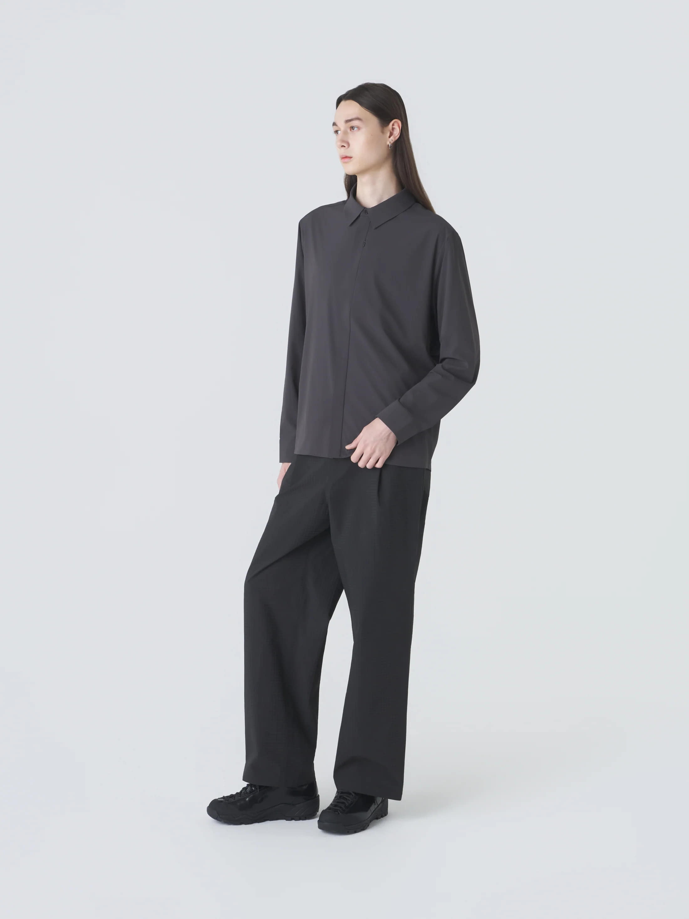 BUTTON UP BASIC SHIRT