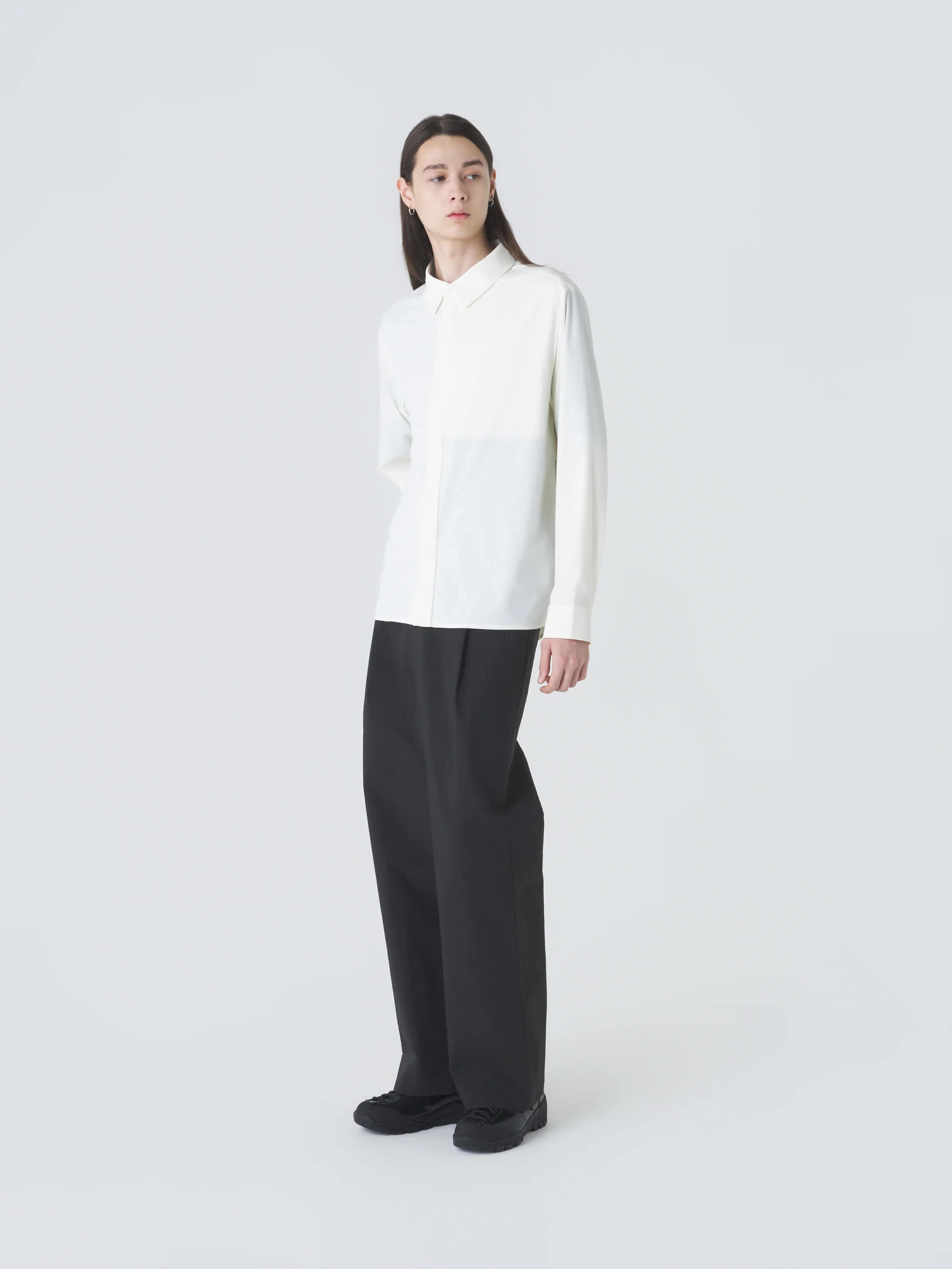BUTTON UP BASIC SHIRT
